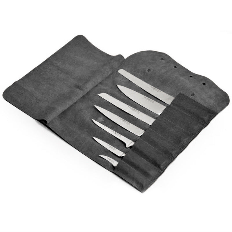 Trousse à couteau en cuir noir pour acceuillir 7 couteaux de cuisine.