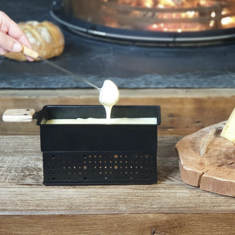 Fondue à la bougie pour deux personnes de la marque Cookut. Raclette à la bougie chez Robin cpncept store masculin. Annecy