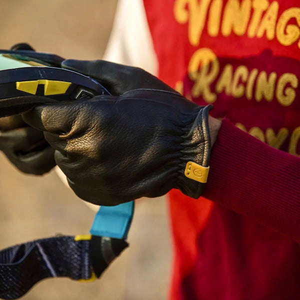 Gants en cuir à Annecy